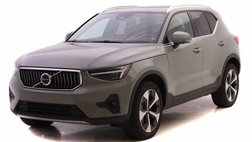 2024 Volvo XC40 B5 Plus Bright Theme