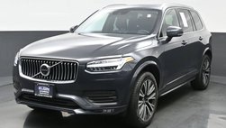 2021 Volvo XC90 T6 Momentum 7-Passenger