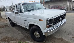 1982 Ford F-250 2WD F-250 Reg Cab
