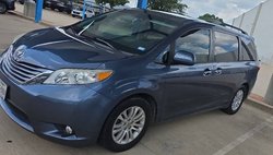 2016 Toyota Sienna XLE