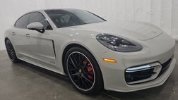 2023 Porsche Panamera GTS