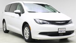 2022 Chrysler Voyager LX