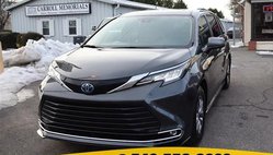 2025 Toyota Sienna XLE