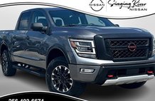 2024 Nissan Titan PRO-4X