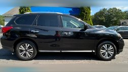 2017 Nissan Pathfinder SL