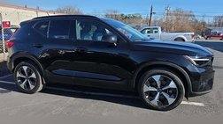 2024 Volvo XC40 B5 Plus Dark Theme