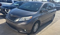 2015 Toyota Sienna XLE 7-Passenger Auto Access Seat