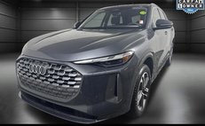 2025 Audi Q5 quattro Premium TFSI