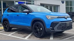 2025 Volkswagen Taos SE Black 4Motion