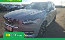 2025 Volvo XC90 B5 Plus Bright Theme