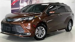 2022 Toyota Sienna XLE