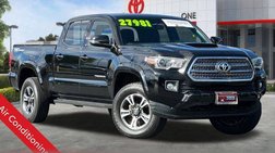 2017 Toyota Tacoma TRD Sport