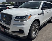 2022 Lincoln Navigator Standard