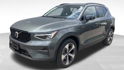 2026 Volvo XC40 B5 Core