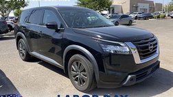 2022 Nissan Pathfinder S