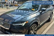 2024 Volvo XC90 Recharge T8 Ultimate Bright Theme 7P