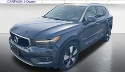 2021 Volvo XC40 T5 Momentum