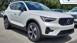 2025 Volvo XC40 B5 Plus Dark Theme