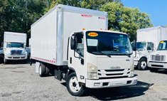 2022 Isuzu 20 FEET DRY BOX + LOW MILES + LIFT GATE + NO CDL