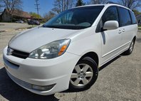 2004 Toyota Sienna 4 Dr XLE Passenger Van