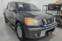 2011 Nissan Titan SV