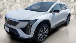 2025 Cadillac OPTIQ Luxury 2