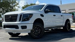 2017 Nissan Titan SV