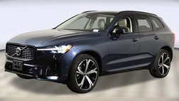 2023 Volvo XC60 B5 Ultimate Dark Theme