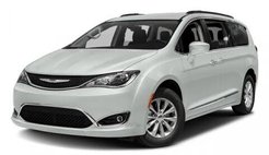2017 Chrysler Pacifica Touring L FWD