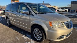 2015 Chrysler Town and Country Touring-L