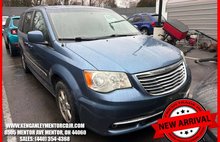 2012 Chrysler Town and Country Touring