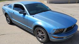 2005 Ford Mustang V6 Deluxe