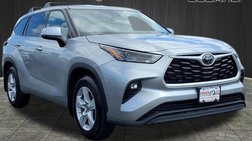 2022 Toyota Highlander LE