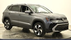 2026 Volkswagen Taos SE 4Motion