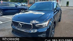 2023 Volvo XC40 B5 Plus Bright Theme