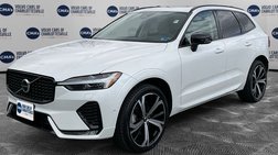 2023 Volvo XC60 B6 Ultimate Dark Theme