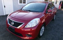 2014 Nissan Versa 1.6 SV