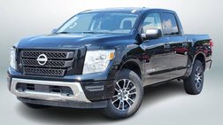 2023 Nissan Titan SV