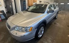 2005 Volvo XC70 Base