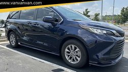 2022 Toyota Sienna LE 8-Passenger