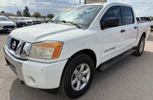 2014 Nissan Titan 4WD Crew Cab SWB SV