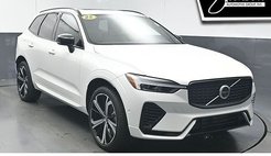 2025 Volvo XC60 T8 Ultra Dark Theme