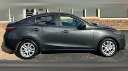 2017 Toyota Yaris iA Base