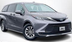 2024 Toyota Sienna LE 8-Passenger