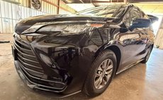 2023 Toyota Sienna LE 8-Passenger