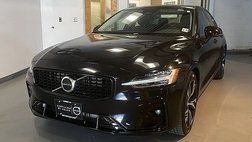 2024 Volvo S60 B5 Core Dark Theme