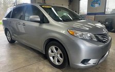 2015 Toyota Sienna LE 7-Passenger Auto Access Sea