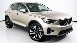 2023 Volvo XC40 B5 Plus Bright Theme