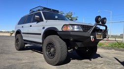 2000 Mitsubishi Montero Sport LS