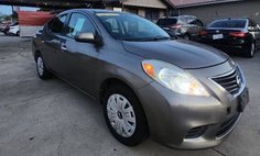 2013 Nissan Versa 1.6 SV
